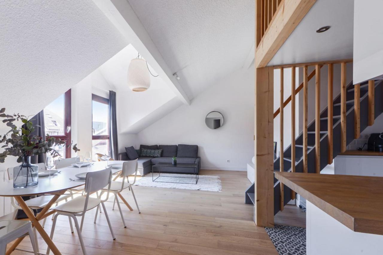Duplex Volland - Welkeys Apartment Annecy Exterior photo